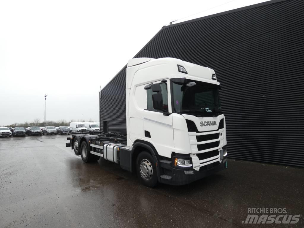 Scania R 450 شاحنات بمقصورة وهيكل