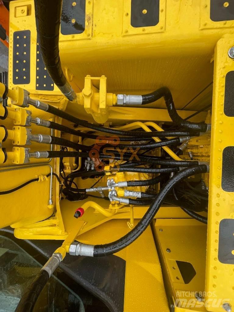 Komatsu PC 200 حفارات زحافة