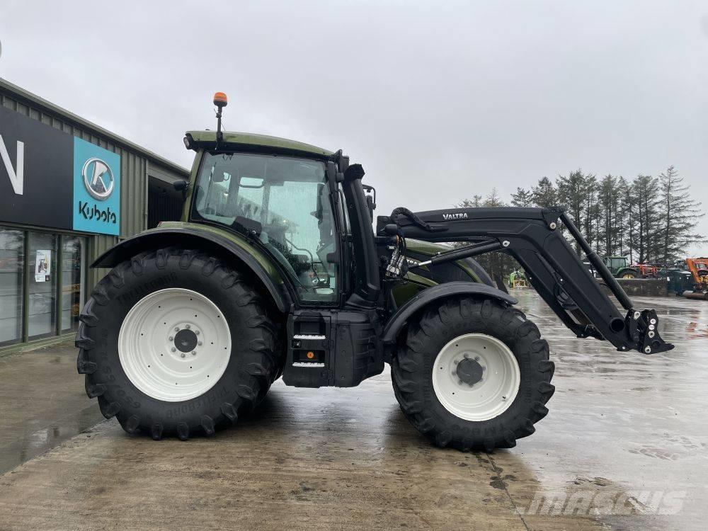 Valtra N 175 A الجرارات