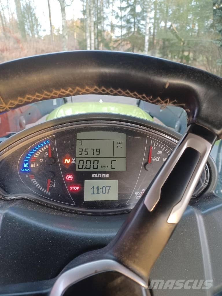 CLAAS Arion 530 الجرارات