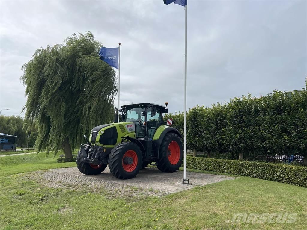 CLAAS Axion 830 الجرارات