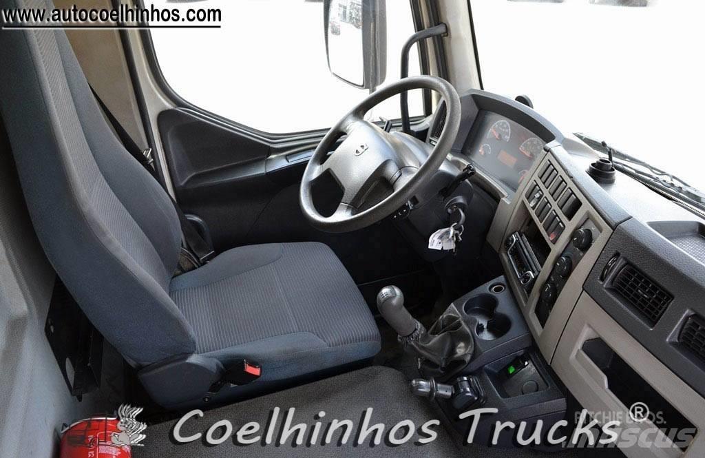 Volvo FL240 شاحنات بمقصورة وهيكل