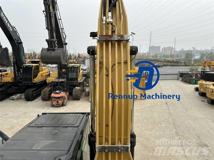 CAT 320GC حفارات زحافة