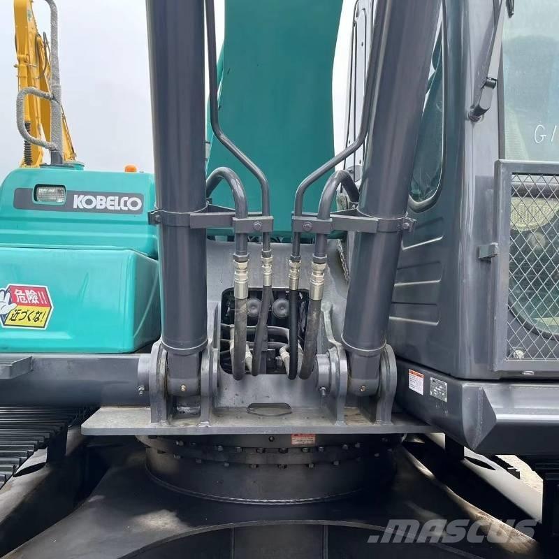 Kobelco SK 200 حفارات زحافة