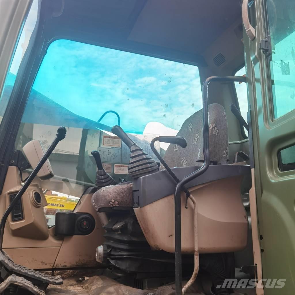 CAT 330 C حفارات زحافة