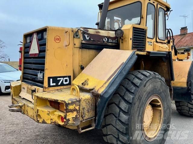 Volvo BM L 70 لوادر بعجل