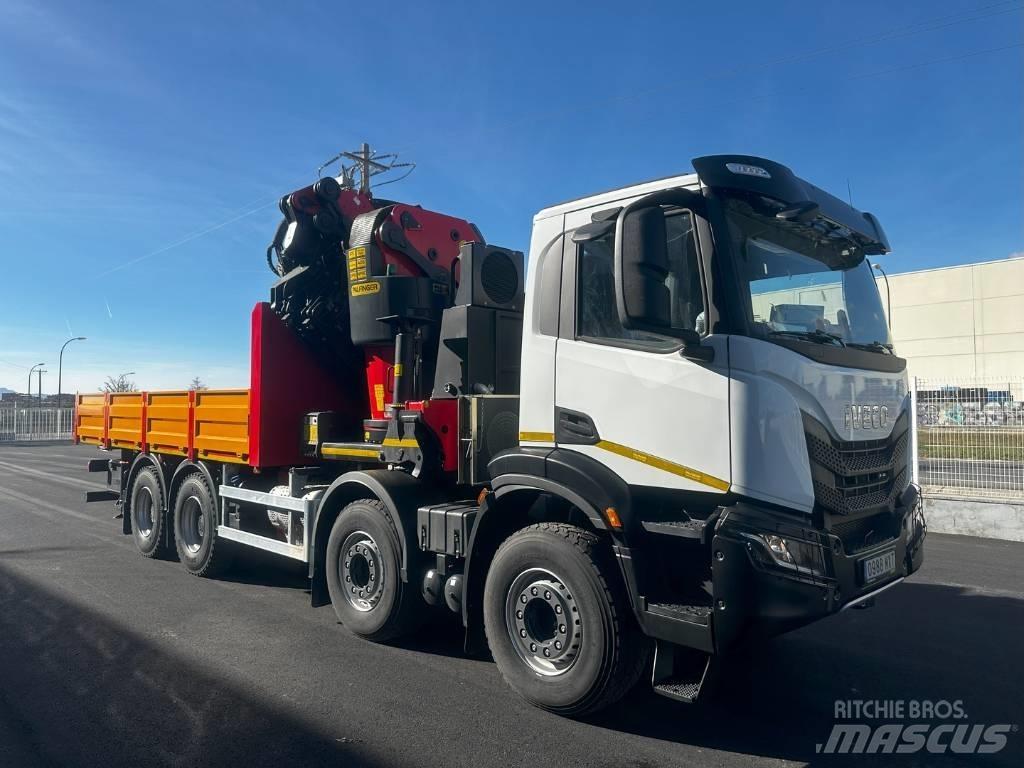Iveco T-WAY 450 شاحنات الرافعات