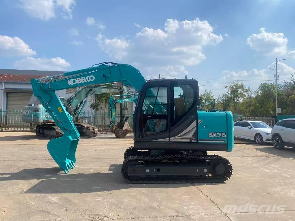 Kobelco SK75-11 حفارات زحافة