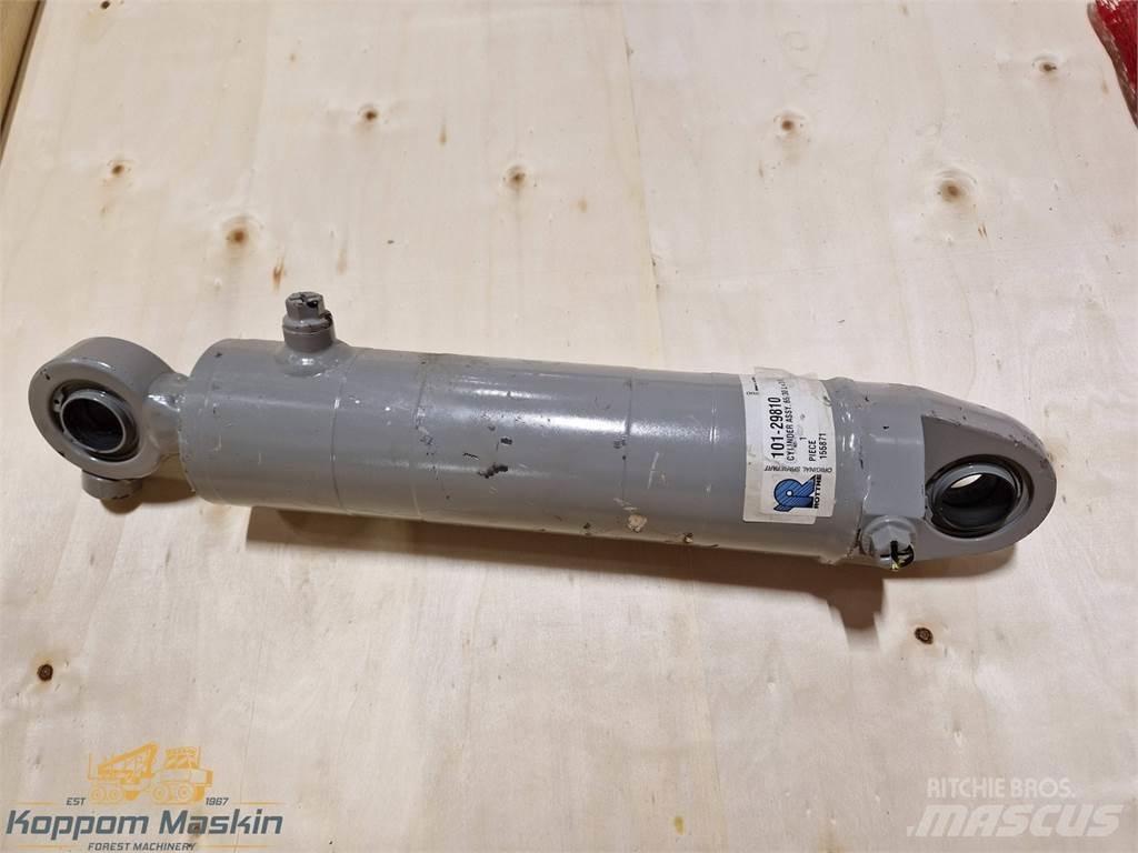 Rottne 101-29810 رؤوس حصادات
