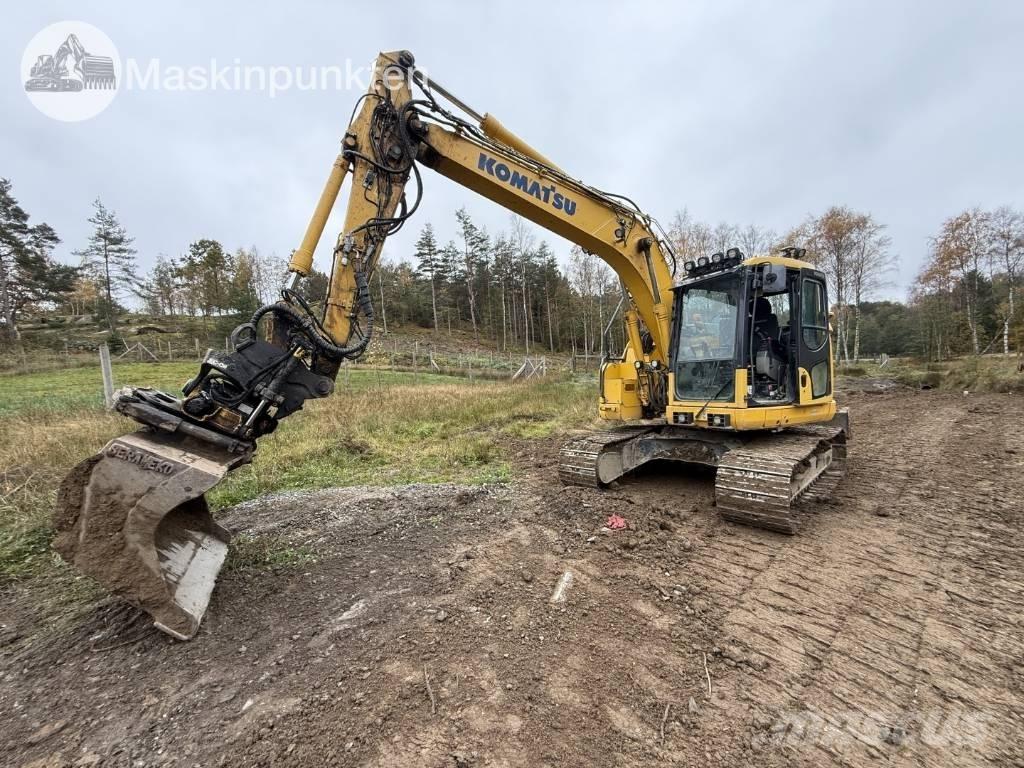 Komatsu PC 138 US-11 حفارات زحافة