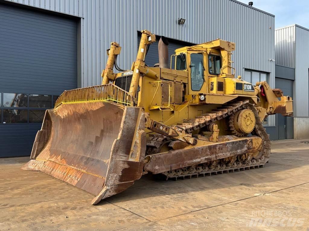 CAT D10N بلدوزرات مجنزرة