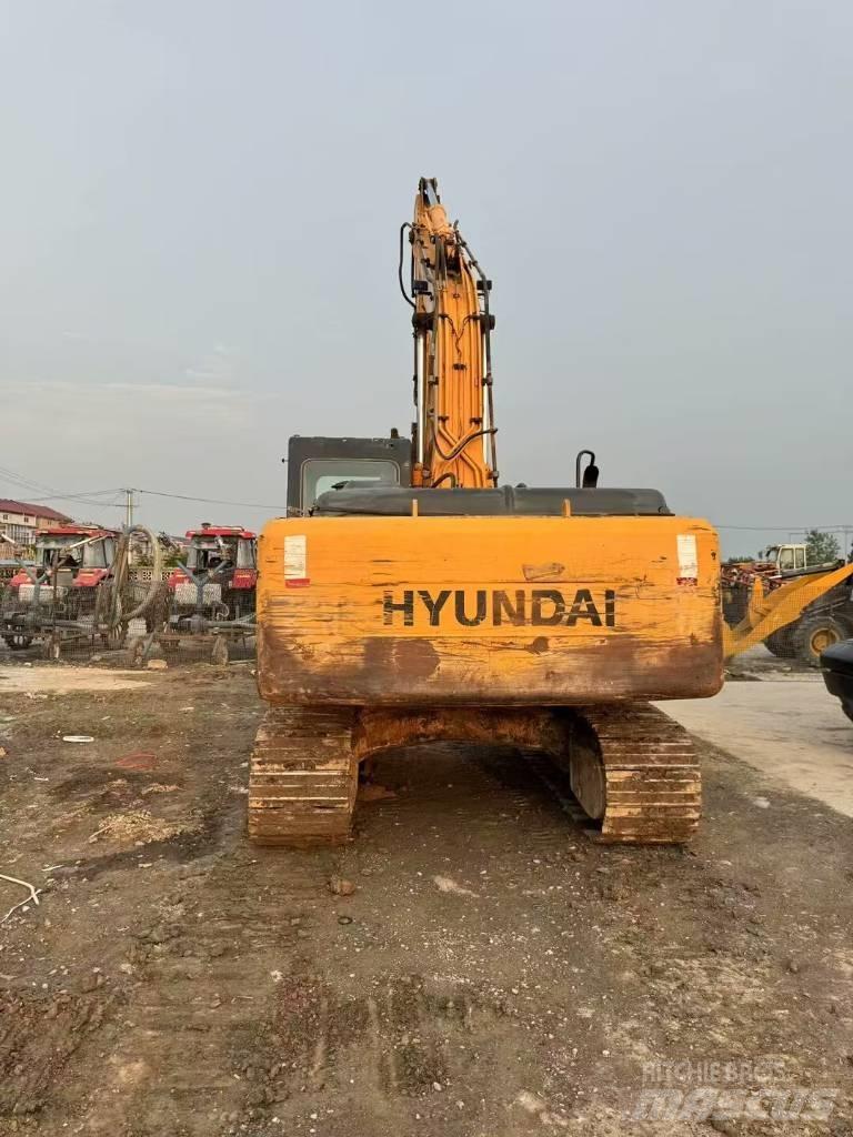 Hyundai 215lc-7 حفارات زحافة