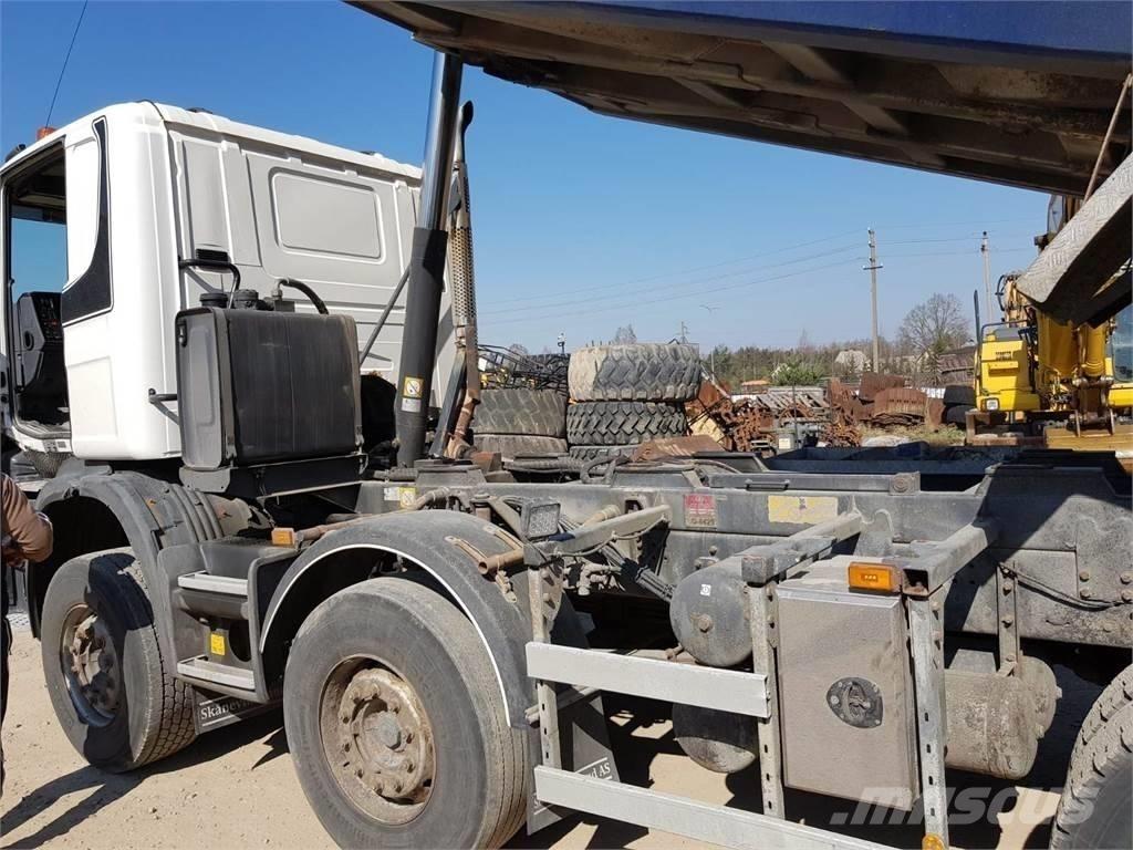 Scania G480 8x4 شاحنات لوادر