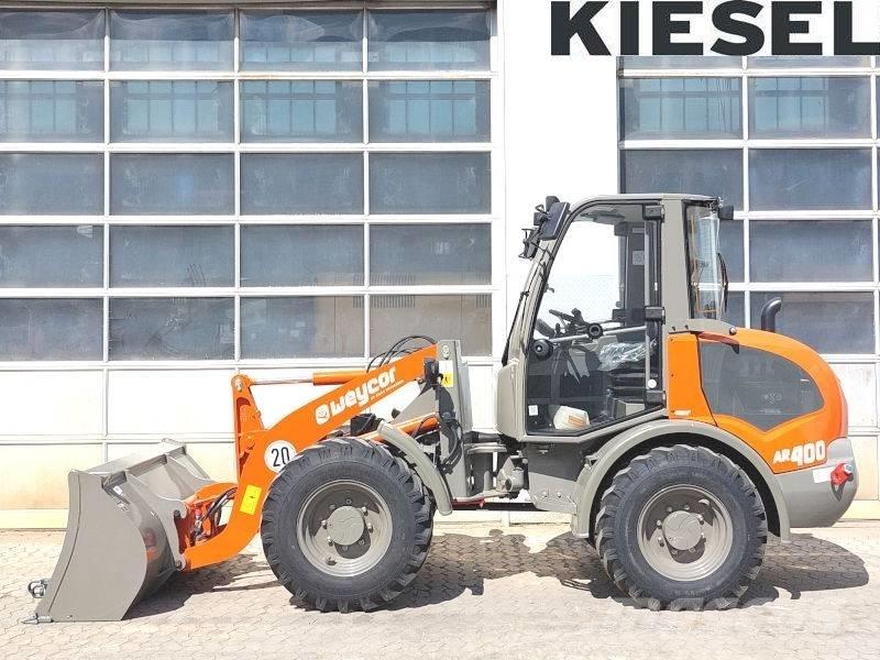 Atlas AR 400 لوادر انزلاقية التوجيه