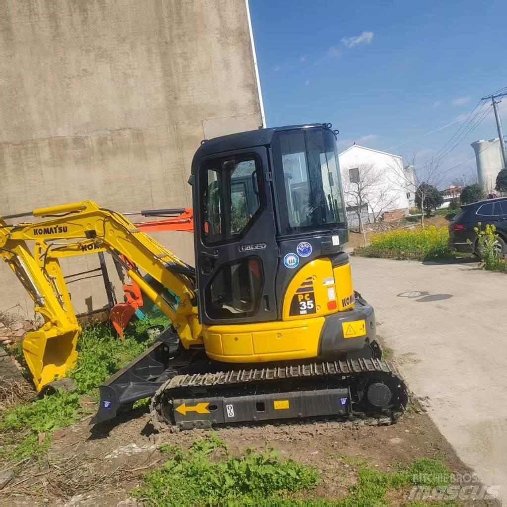 Komatsu PC 35 حفارات زحافة