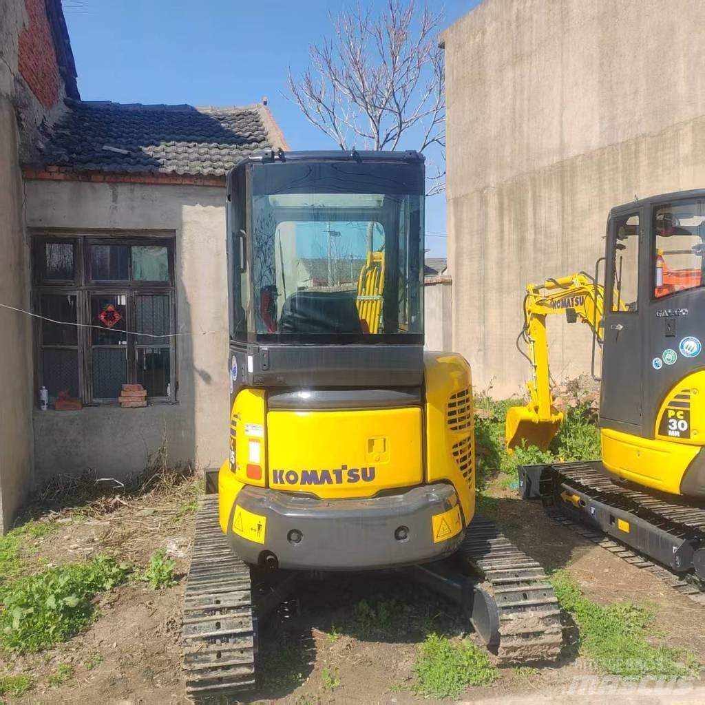 Komatsu PC 35 حفارات زحافة