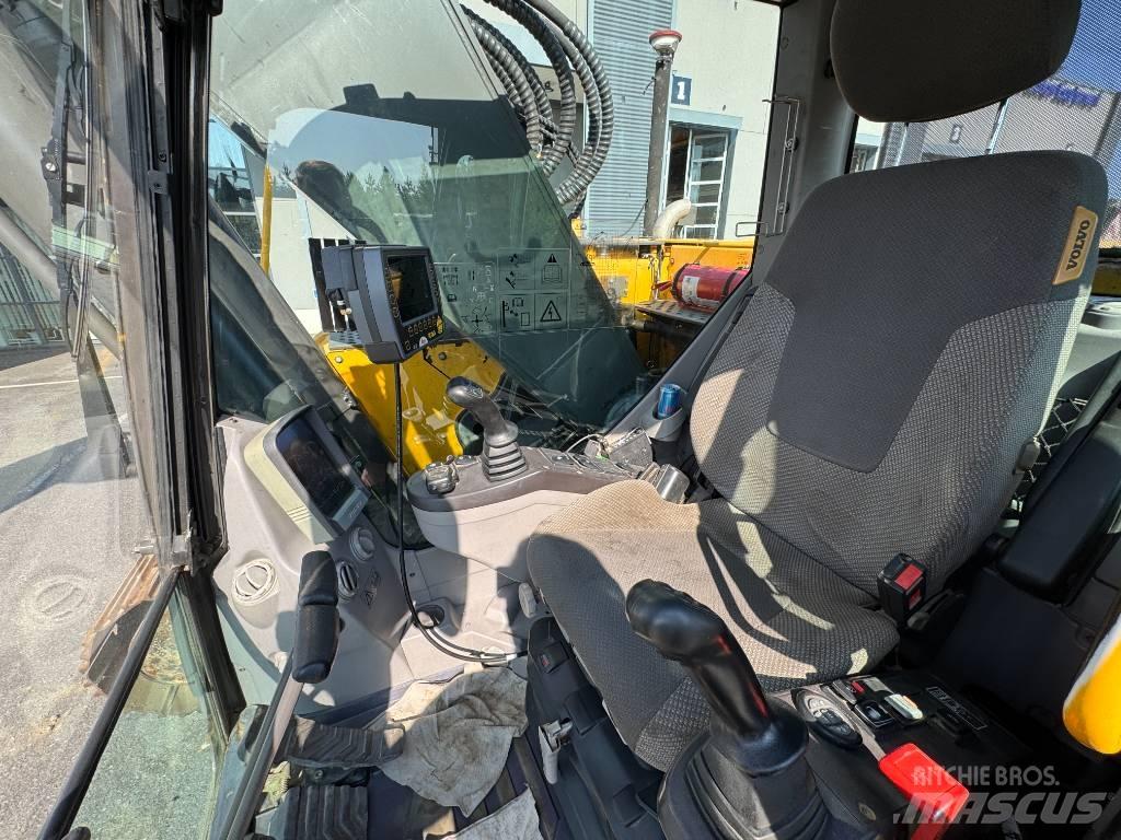 Volvo ECR 305 C L حفارات زحافة