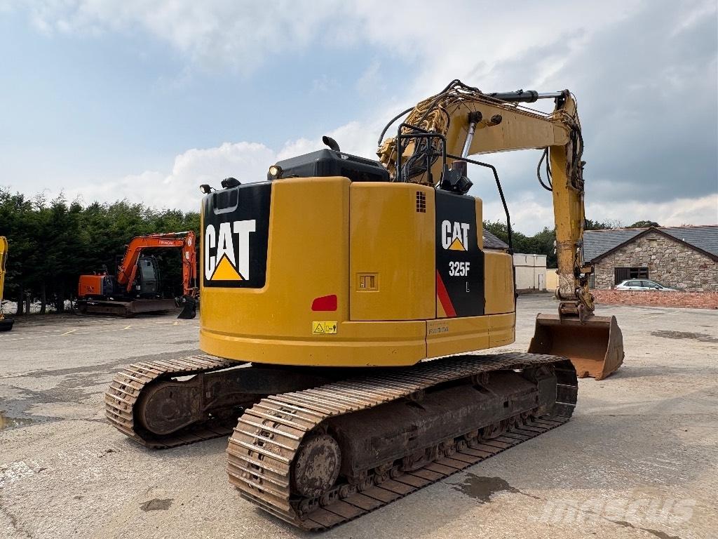 CAT 325 FL CR حفارات زحافة