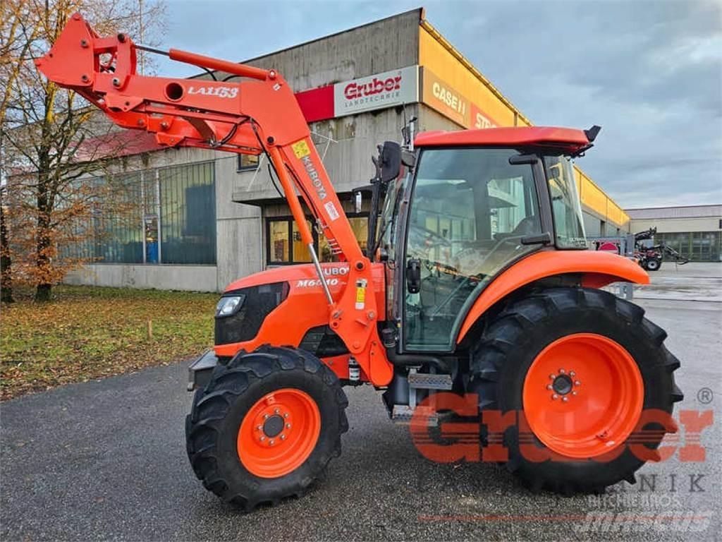 Kubota M6040 الجرارات