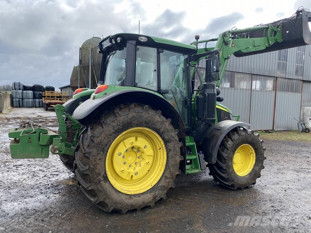 John Deere 6110M الجرارات