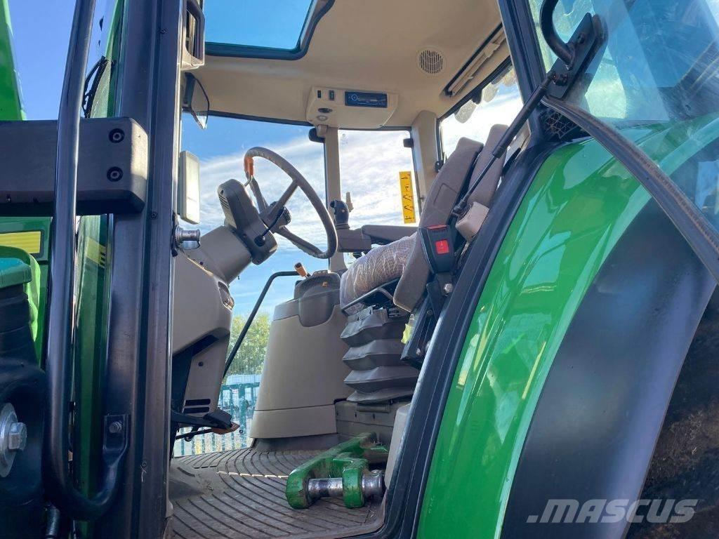 John Deere 6110M الجرارات