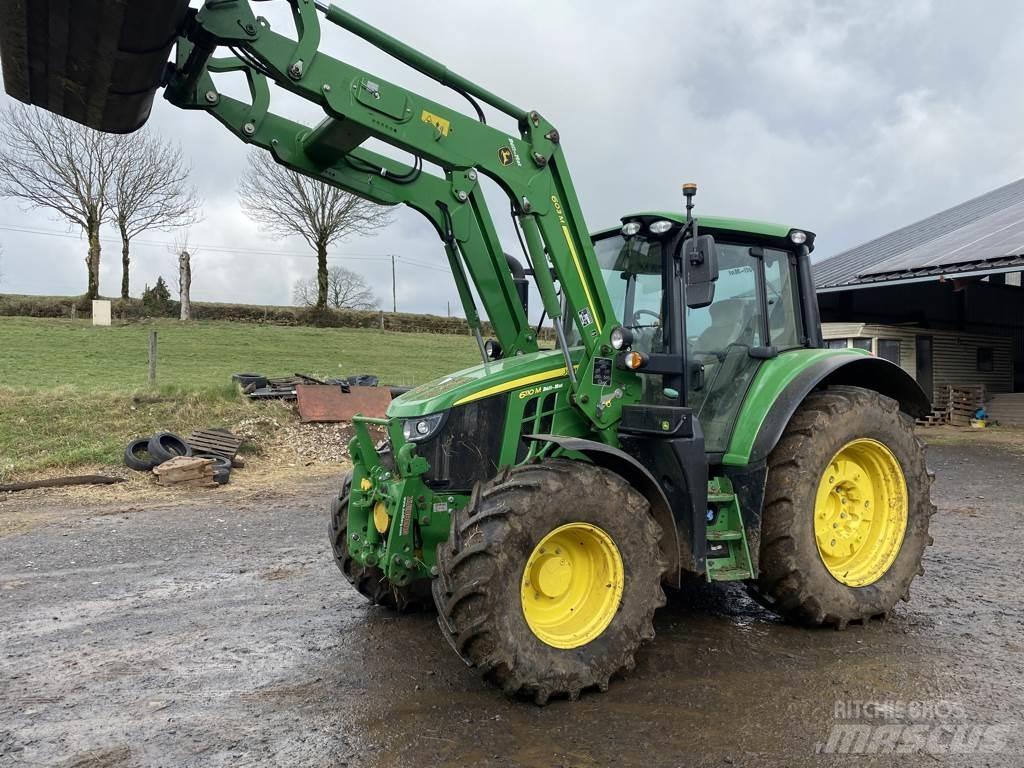 John Deere 6110M الجرارات