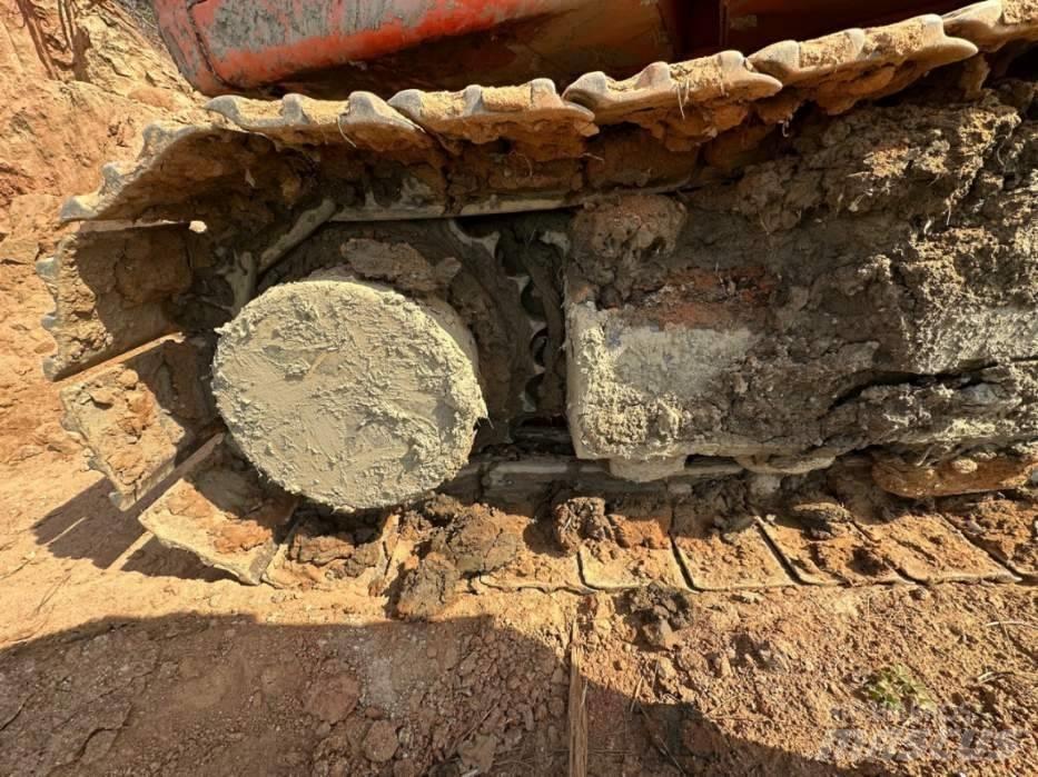 Doosan DX 220 LCA حفارات زحافة