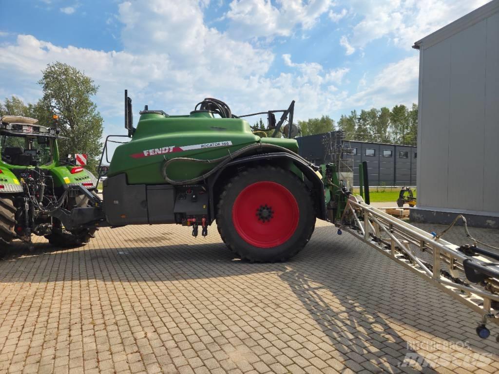 Fendt Rogator 366 الرشاشات