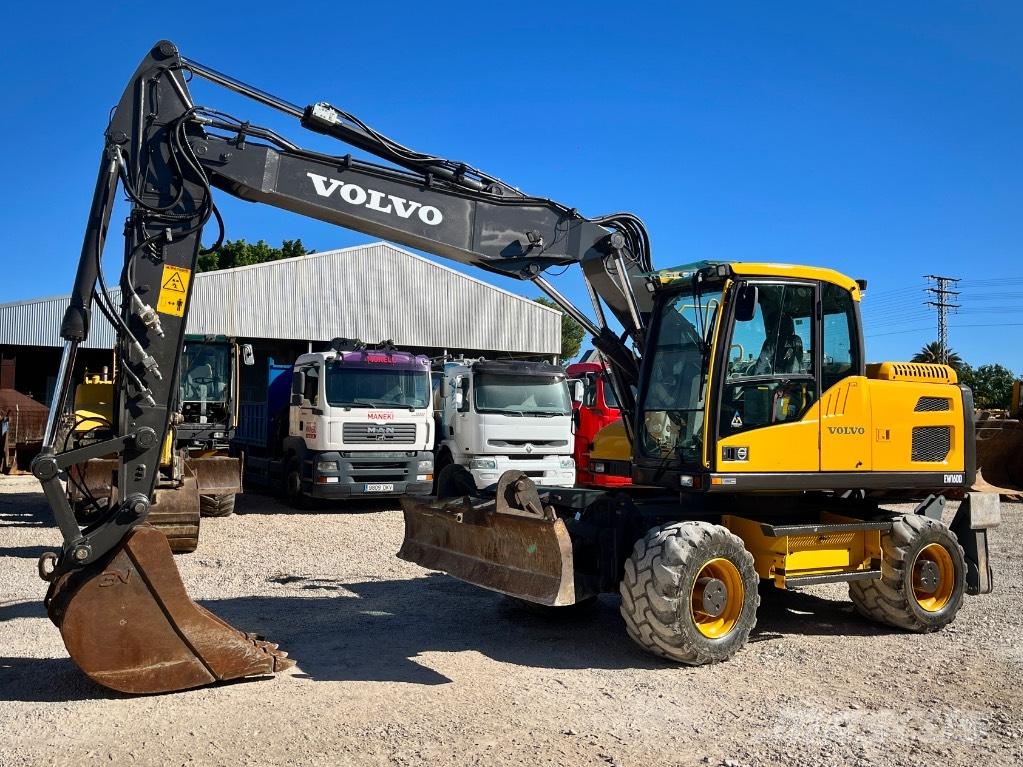 Volvo EW 160 D حفارات بعجل