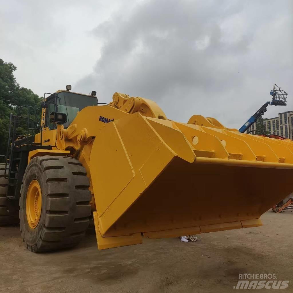 Komatsu WA 600-3 لوادر بعجل