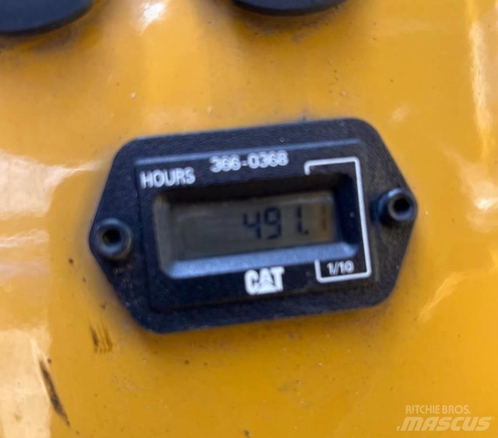 CAT CB 1.7 مداحل ثنائية الاسطوانة