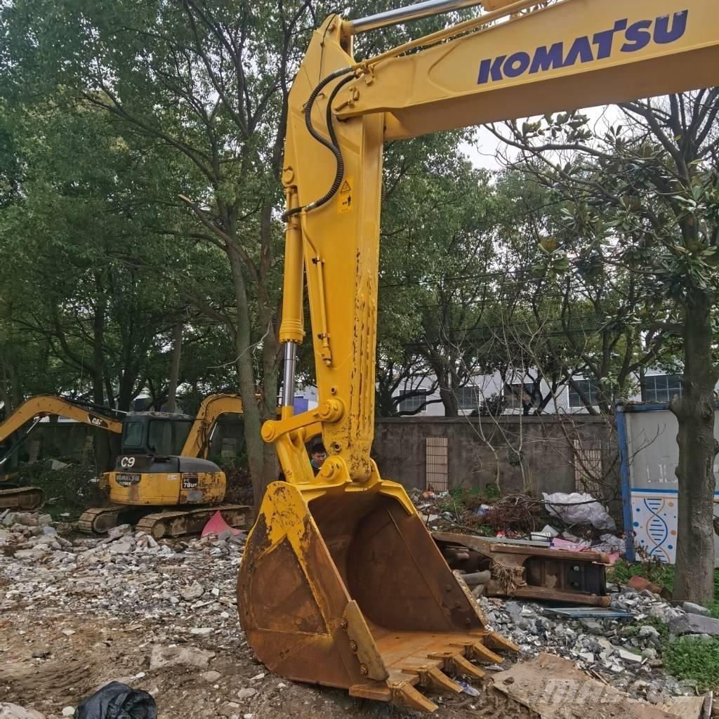 Komatsu PC 450-8 حفارات زحافة