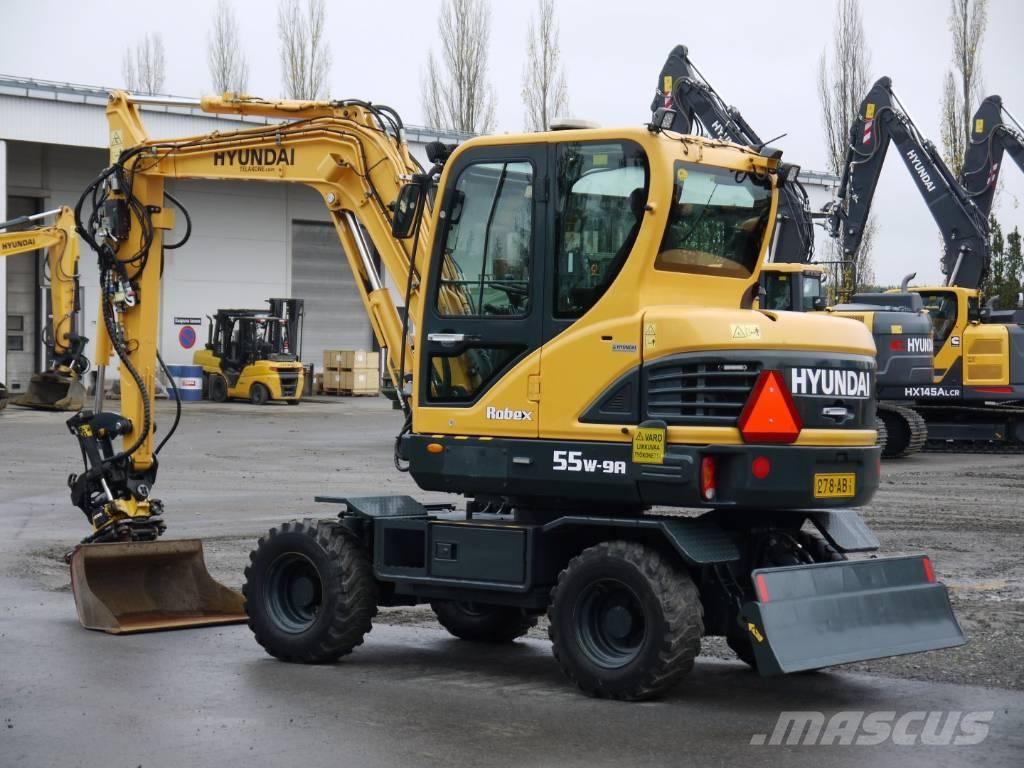 Hyundai R 55W-9A حفارات بعجل