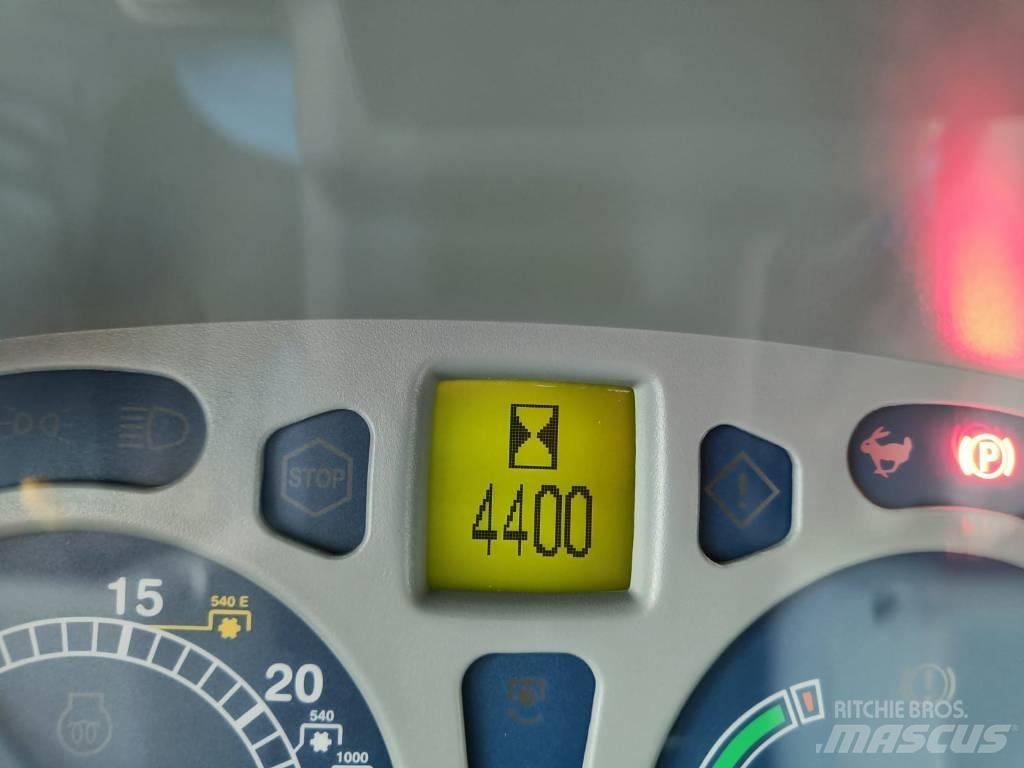 New Holland T 5050 الجرارات