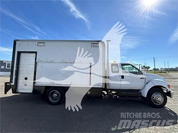 Ford F750 SD أخرى