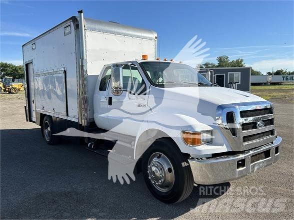 Ford F750 SD أخرى
