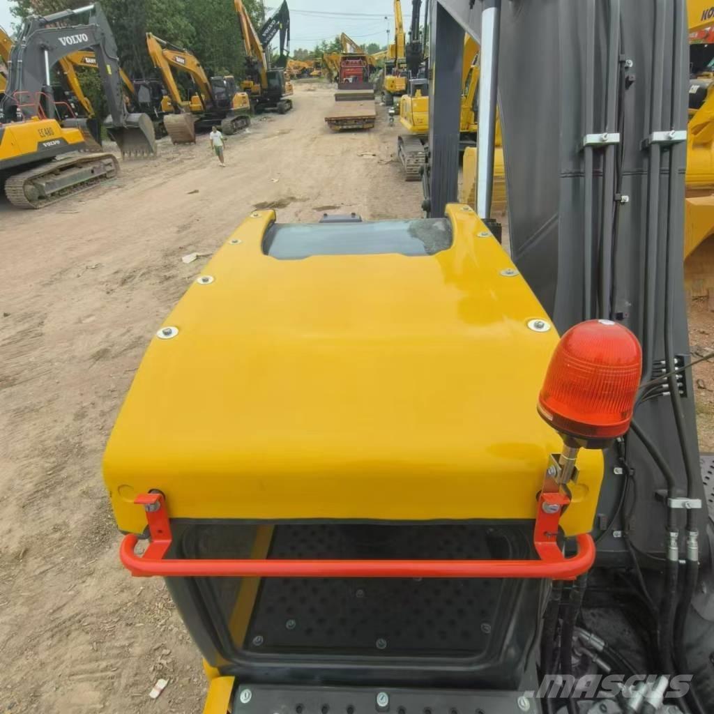 Volvo EC 240 حفارات زحافة