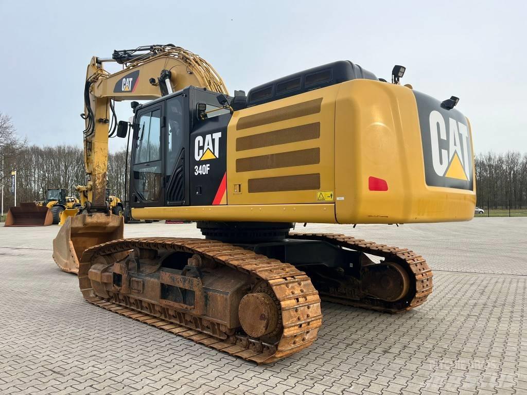 CAT 340F حفارات زحافة