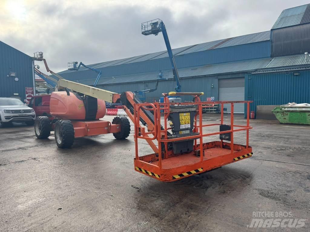 JLG 600 AJ رافعات سلة مفصلية