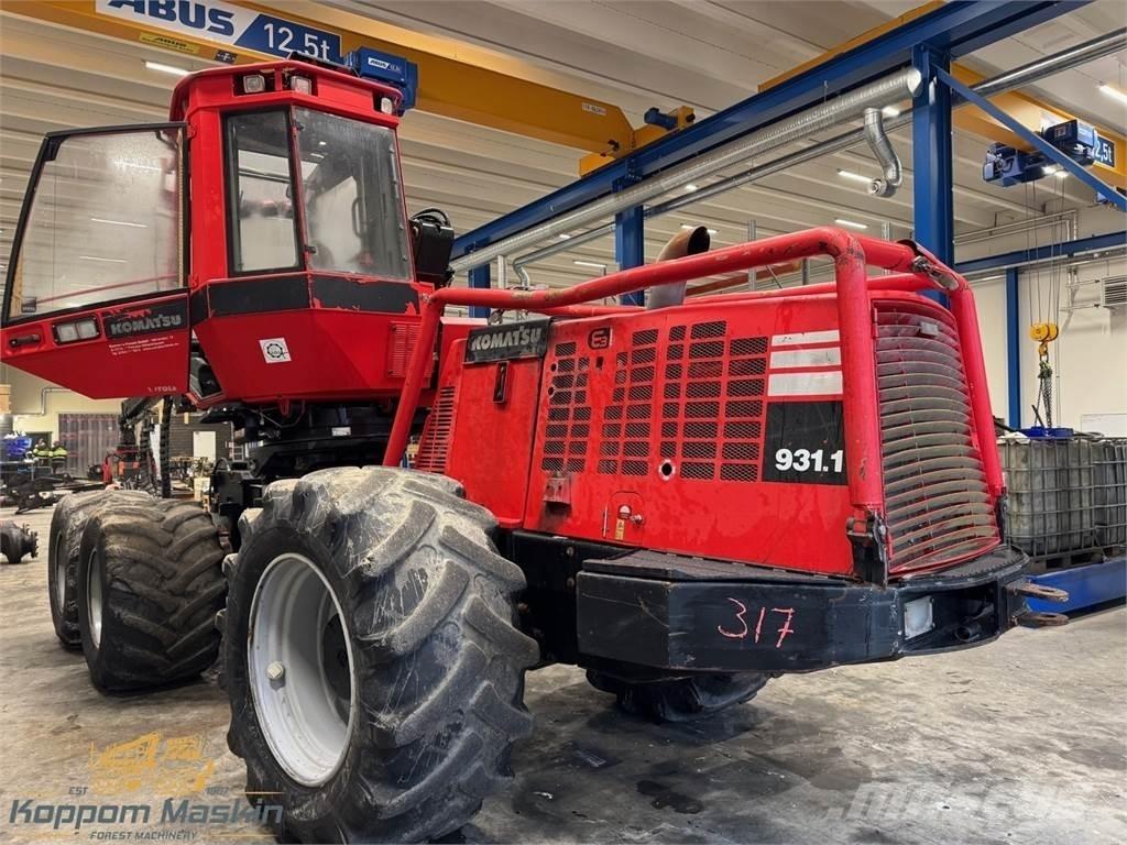 Komatsu 931.1 حصادات