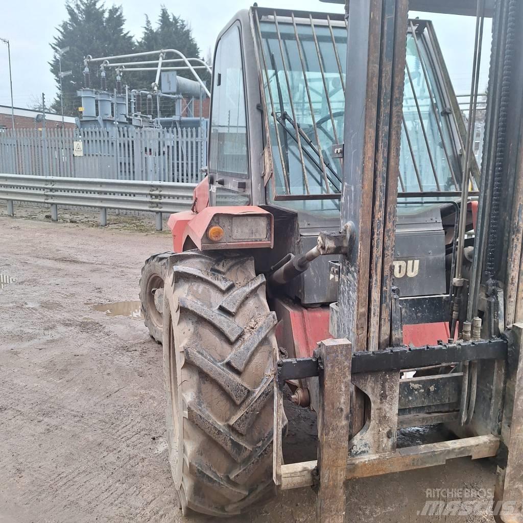 Manitou M 26.4 شاحنات الطرق الوعرة