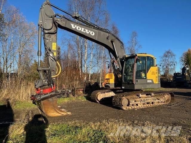 Volvo ECR 235 EL حفارات زحافة