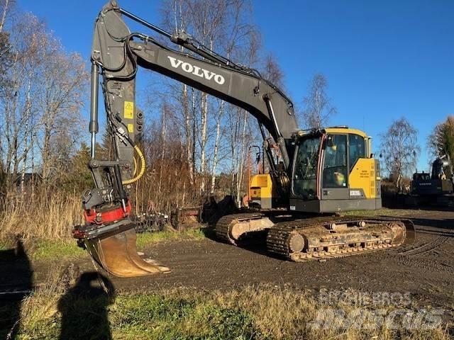 Volvo ECR 235 EL حفارات زحافة