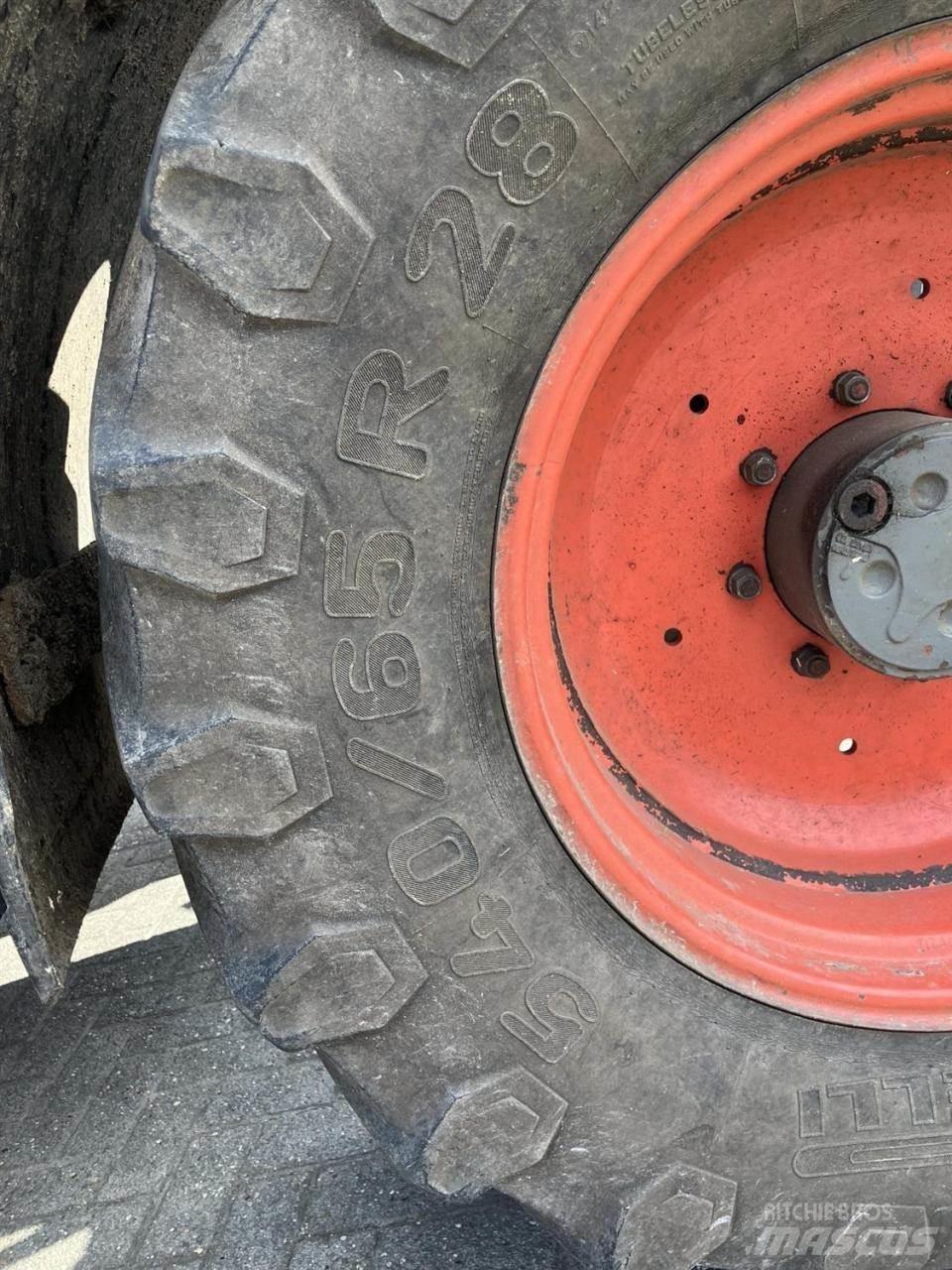 Fendt 714 Vario الجرارات