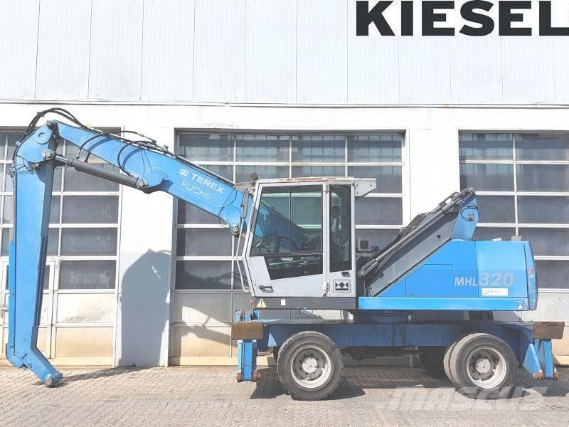 Fuchs MHL 320 F مناولات المخلفات / مناولات صناعية