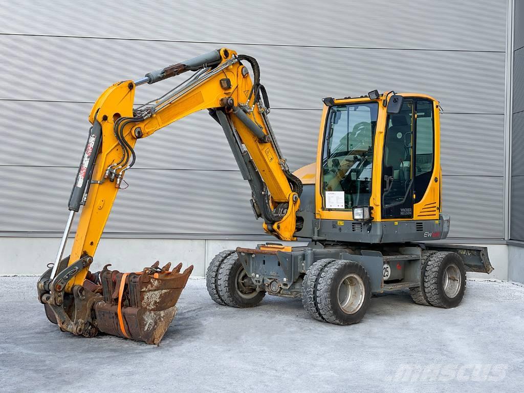 Wacker Neuson EW 65 حفارات بعجل