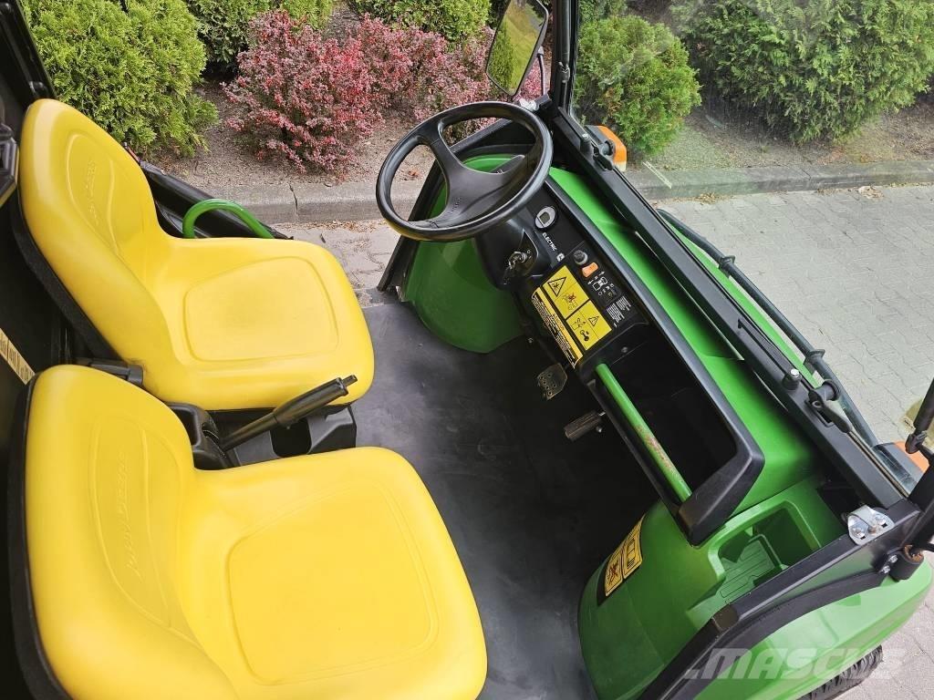 John Deere Gator TE ماكينات منفعة عامة