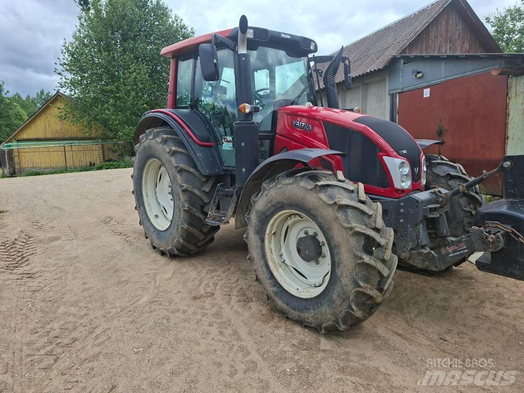 Valtra N 123 الجرارات