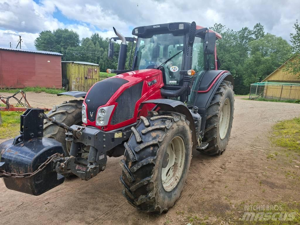 Valtra N 123 الجرارات