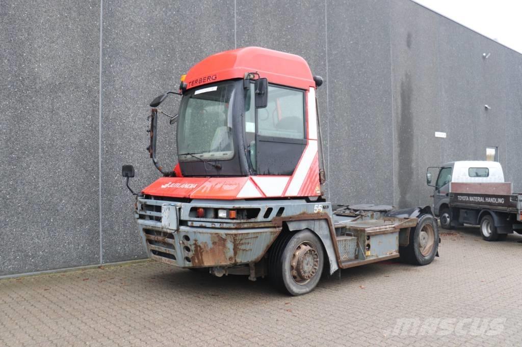 Terberg RT 222 جرارات صالات المطارات